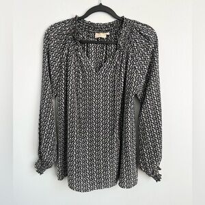 Rungolee Size XS • Black White Long Sleeve Silk Top Blouse.